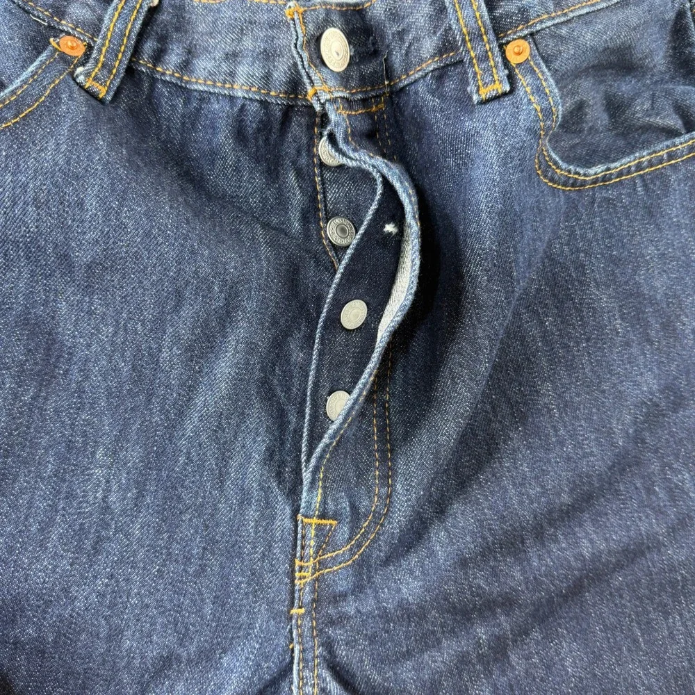 Levi's 501 Original Fit Jeans Mens 38x32 Dark Wash Excellent Button Fly Denim